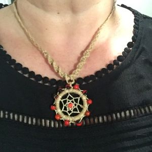 🍍Peruvian dream catcher necklace